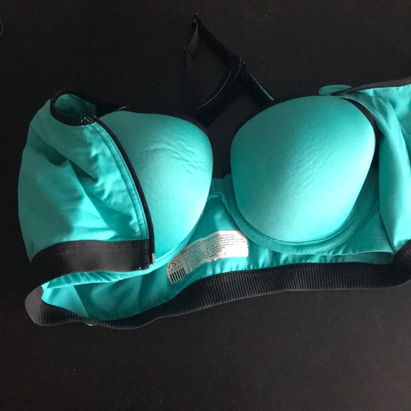 VS Sport Sports Bra - Picture 3 of 5
